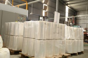 cuộn màng pe bọc hàng hóa